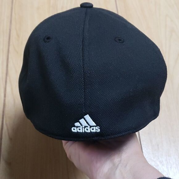 ADIDASāBLACKāFITTEDĀ CLIMALITEāBASEBALLāHAT - Picture 3 of 5